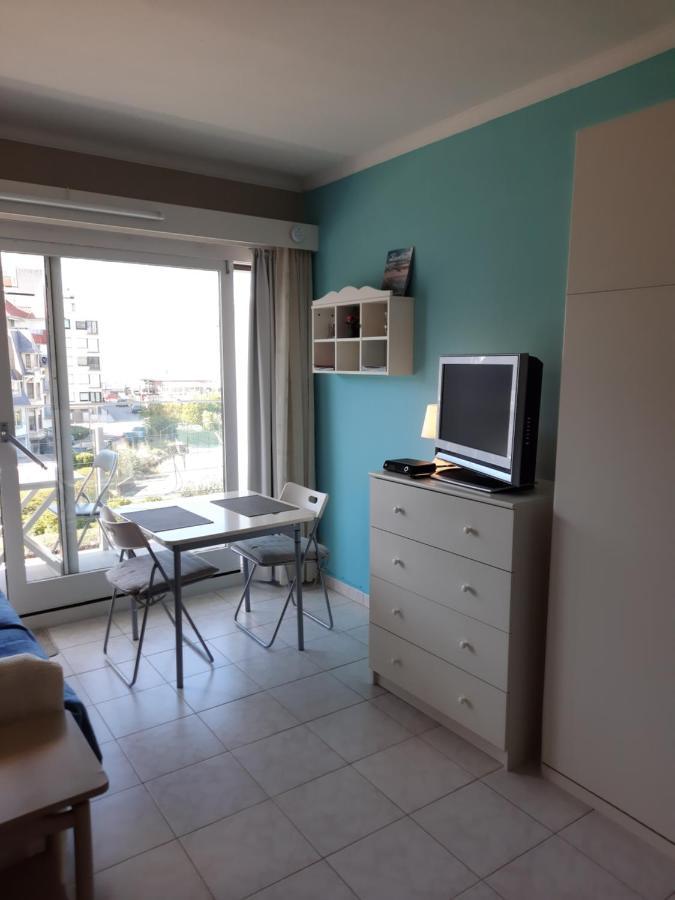 Beachstudio Westende With Sea View Middelkerke Exteriör bild